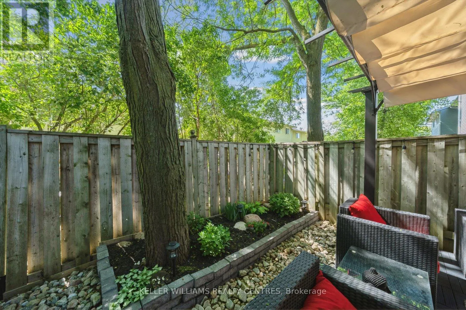 22 - 22 HARMONY CIRCLE