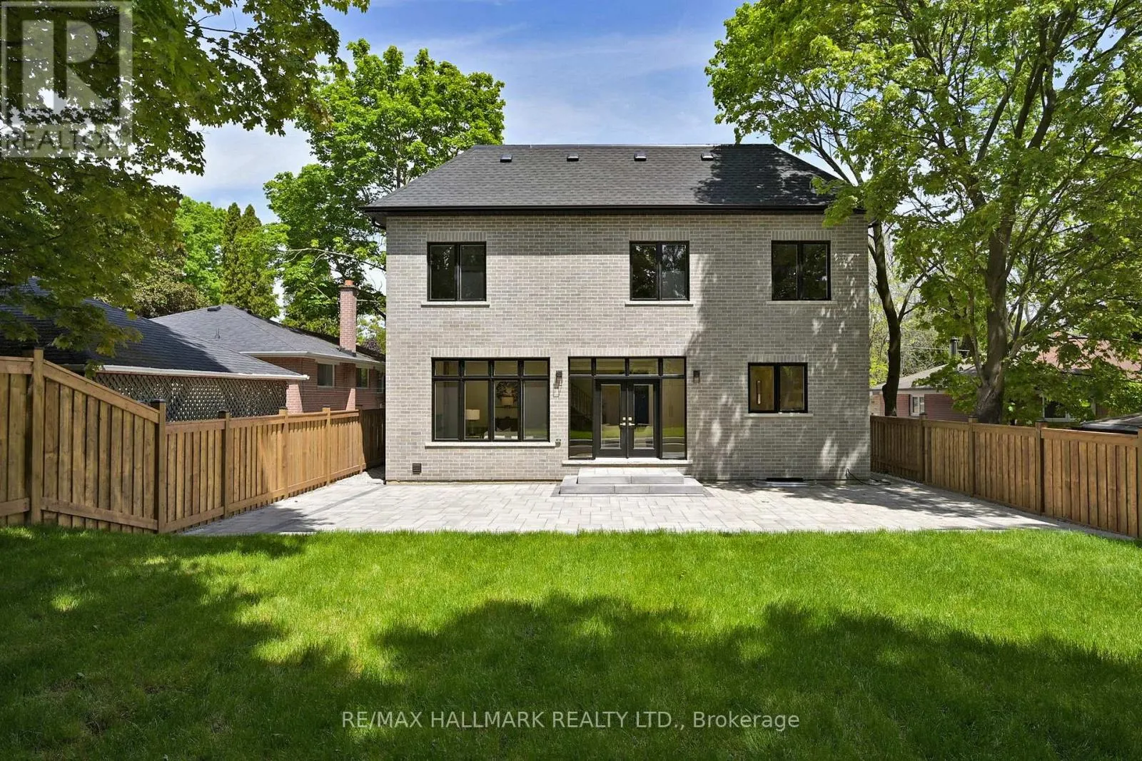 83 RICHARDSON DRIVE