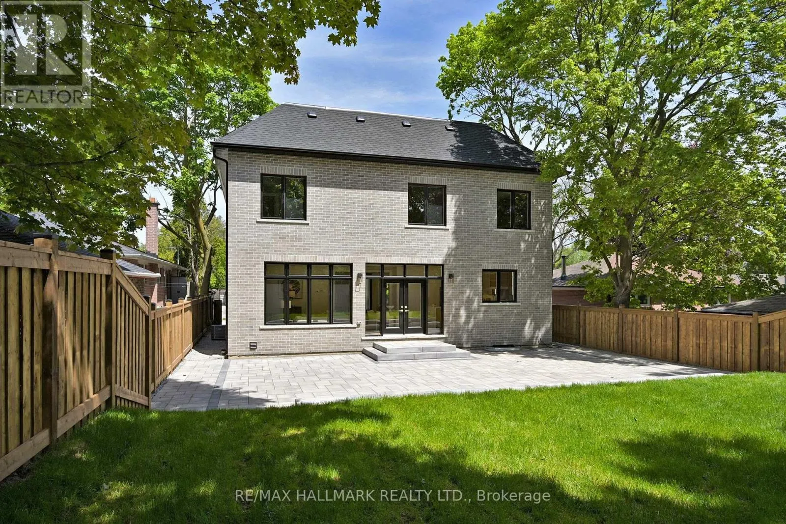 83 RICHARDSON DRIVE