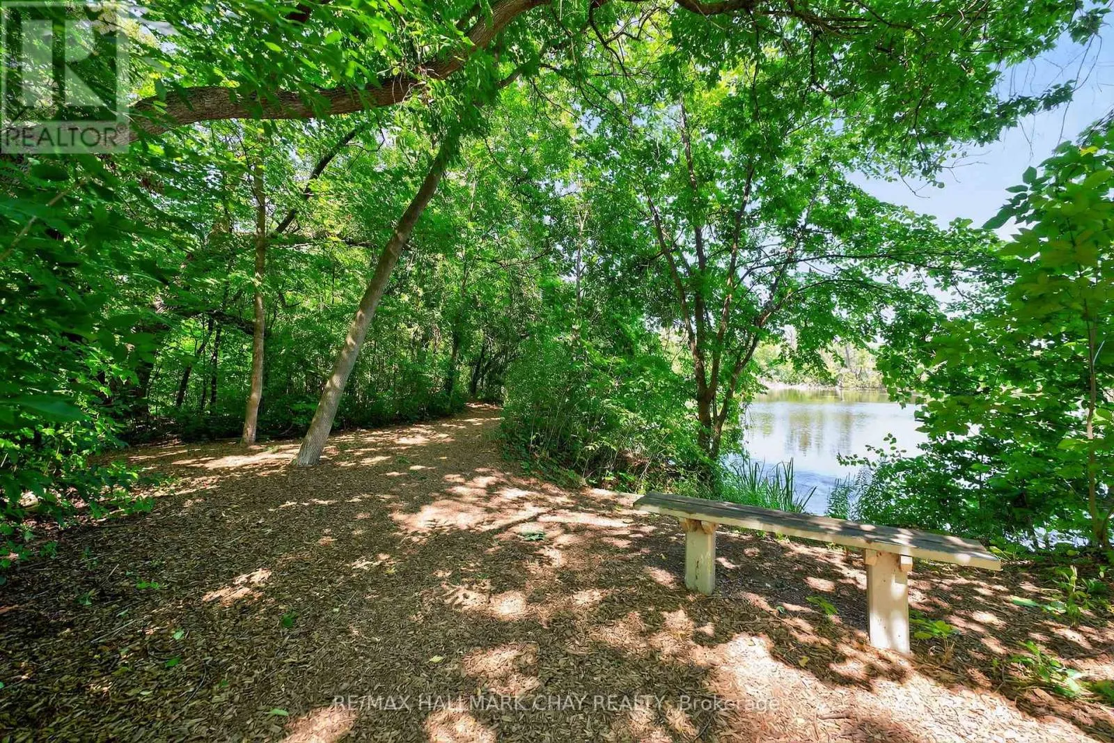 912 CREEKFRONT WAY