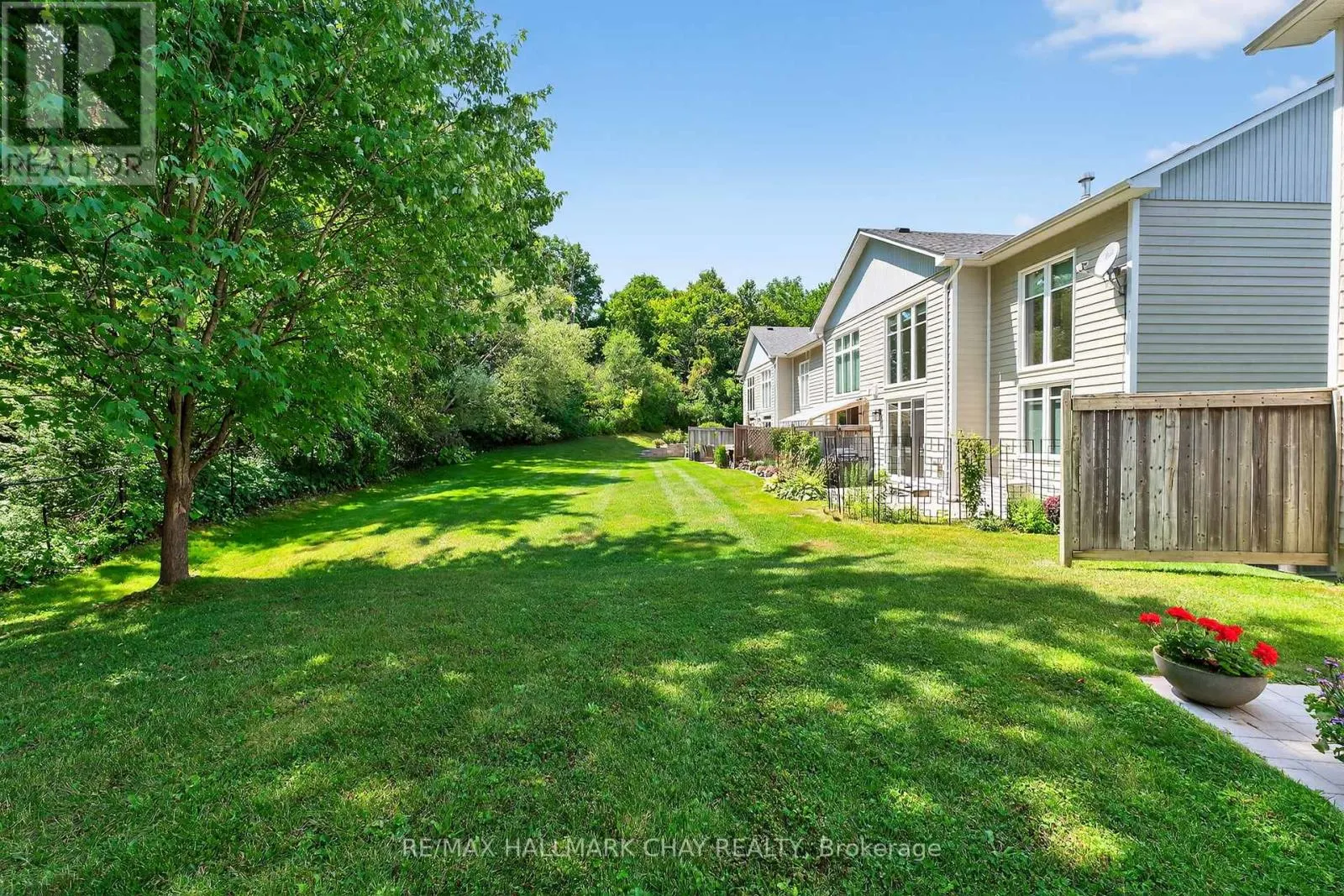 912 CREEKFRONT WAY