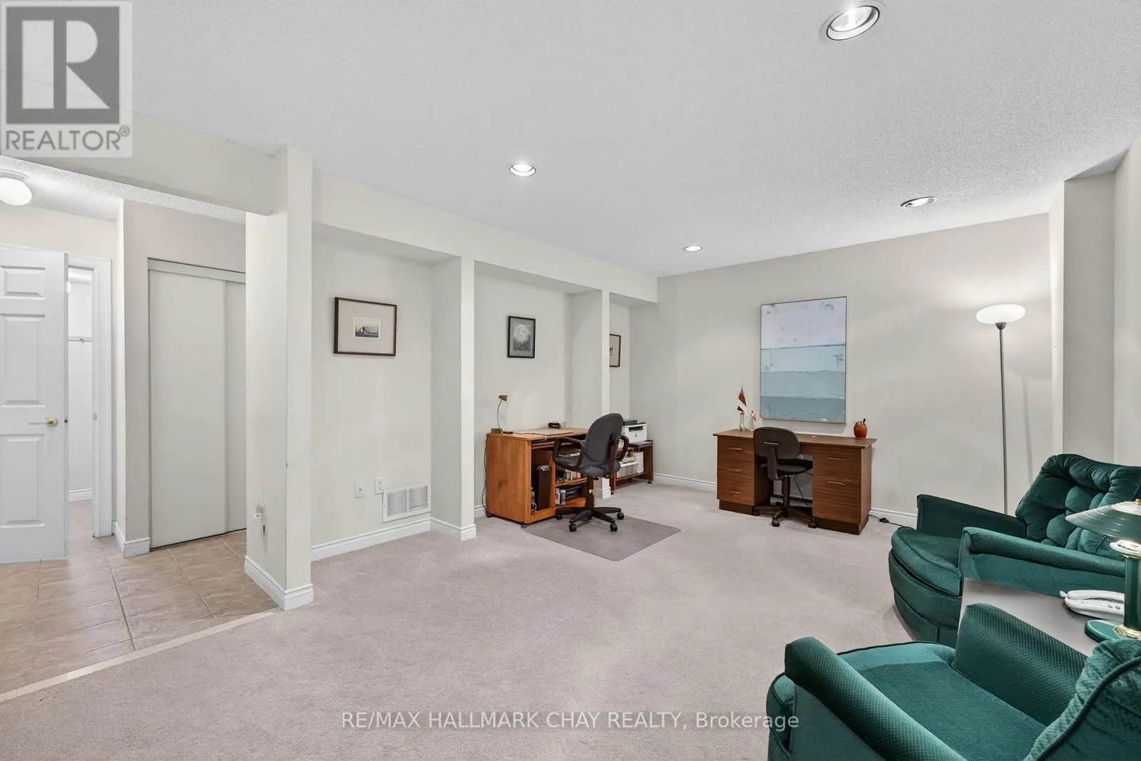 912 CREEKFRONT WAY