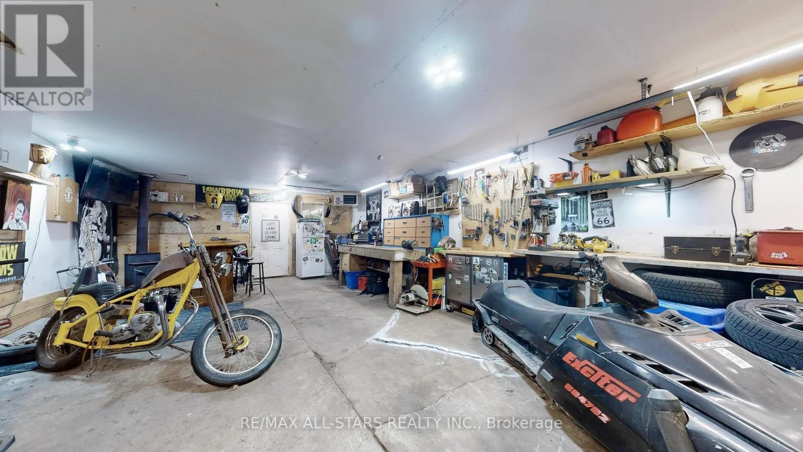 23495 LAKE RIDGE ROAD