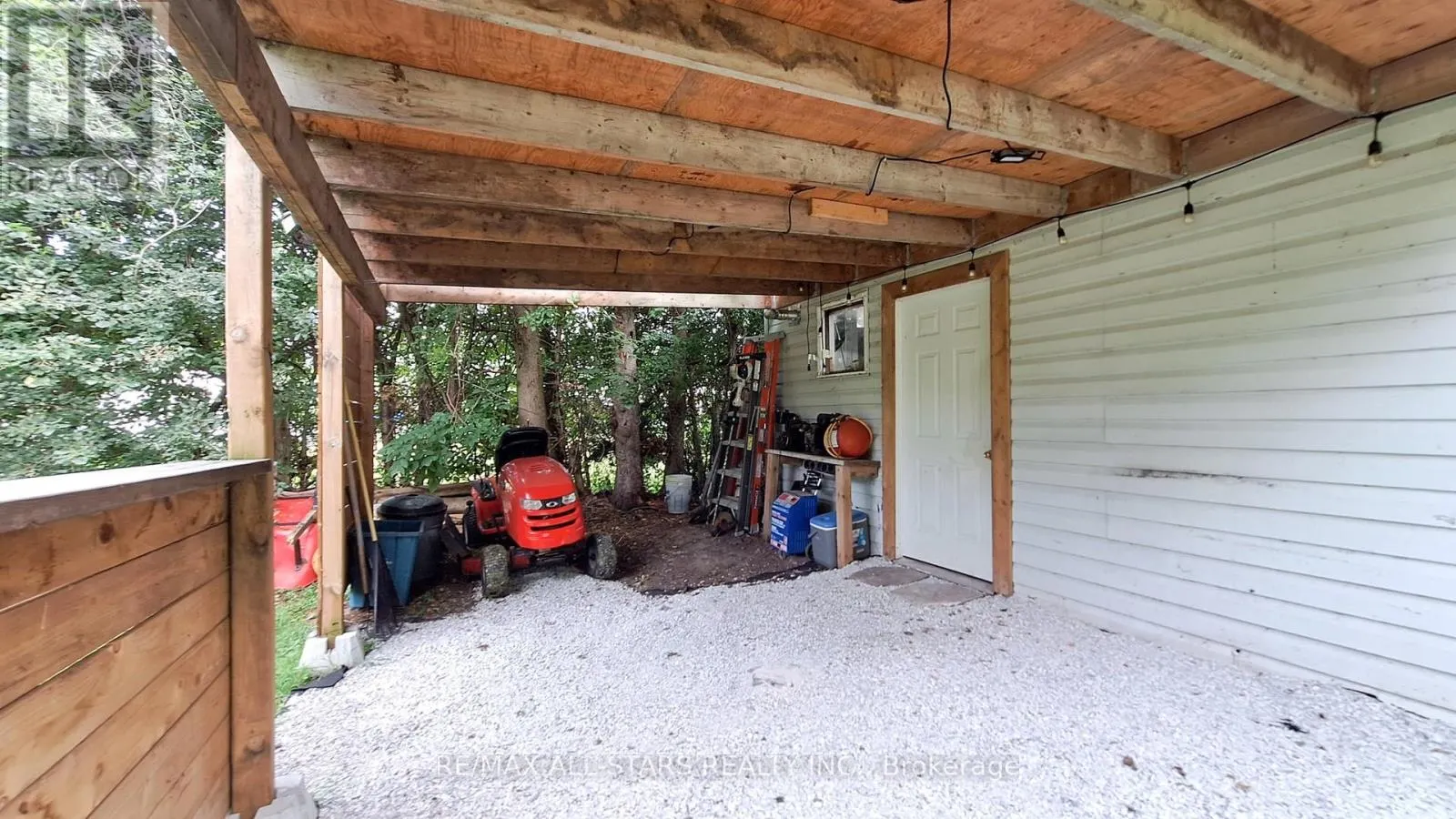 23495 LAKE RIDGE ROAD