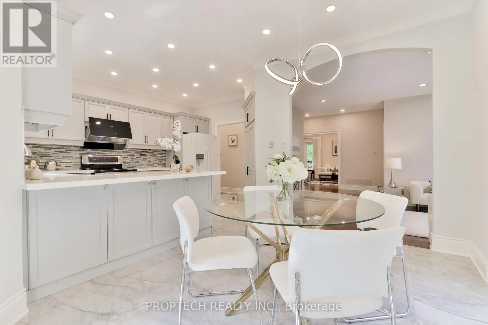 829 QUANTRA CRESCENT