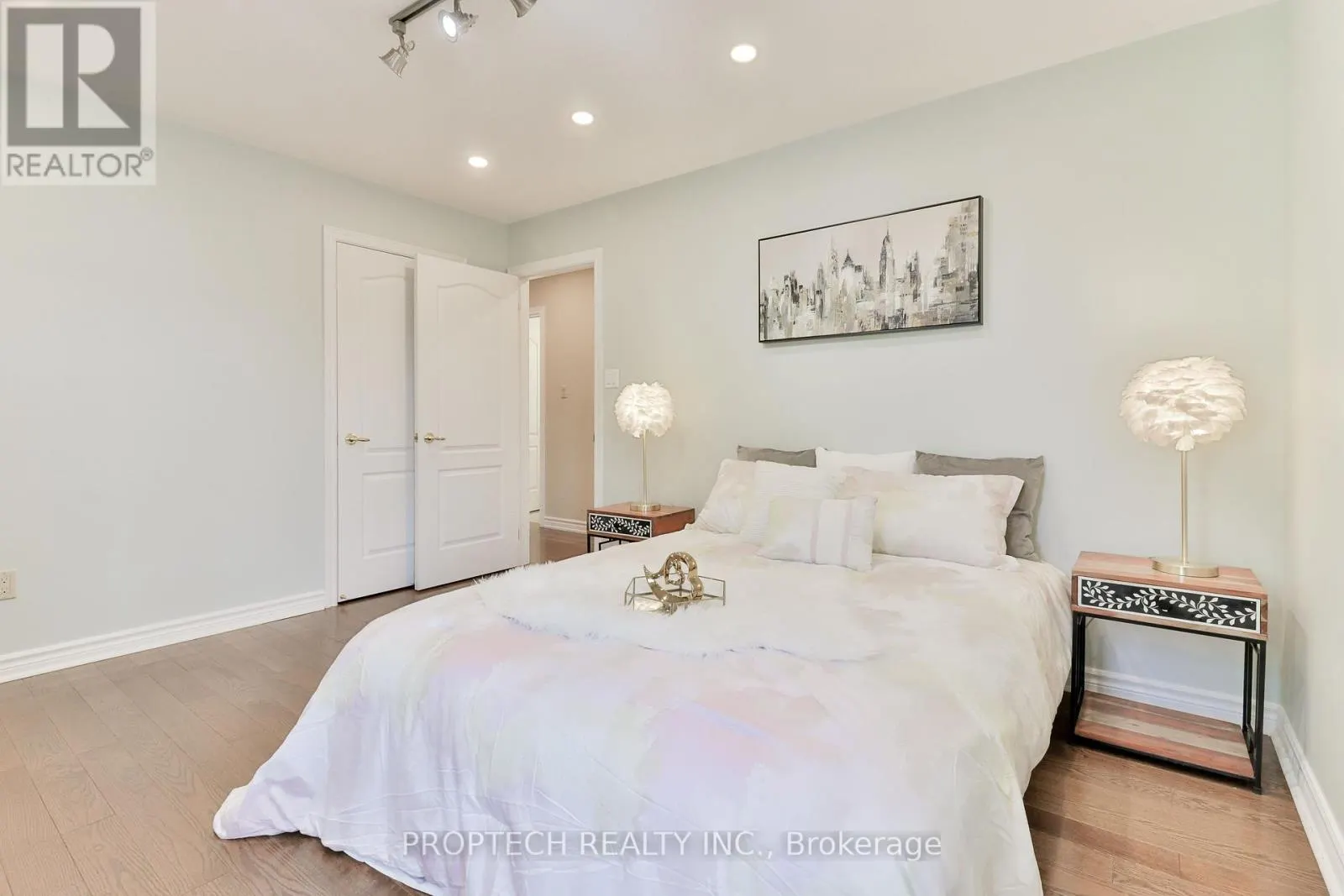 829 QUANTRA CRESCENT