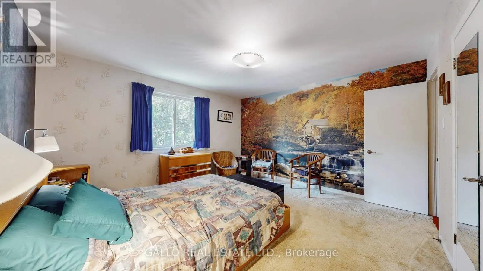 5 THORNBAY DRIVE