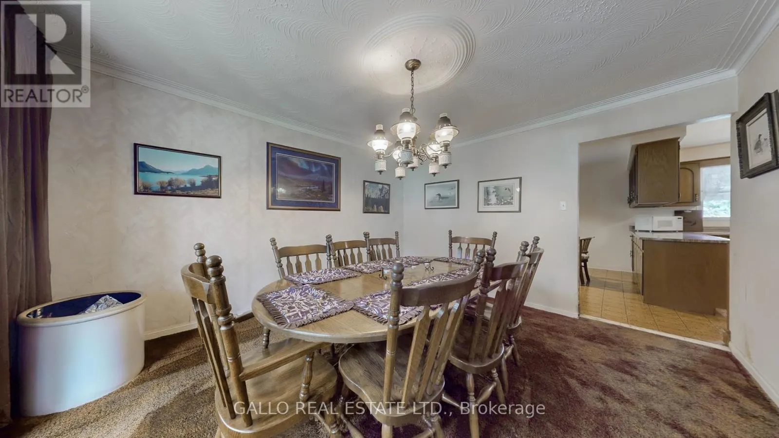 5 THORNBAY DRIVE