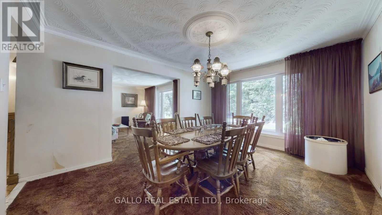5 THORNBAY DRIVE