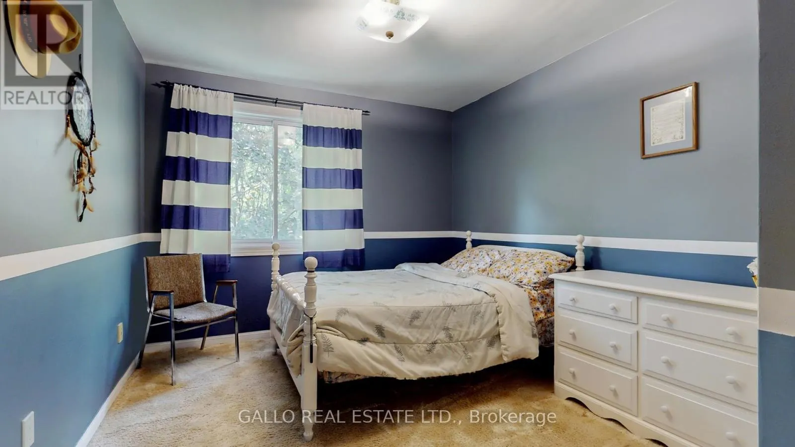 5 THORNBAY DRIVE