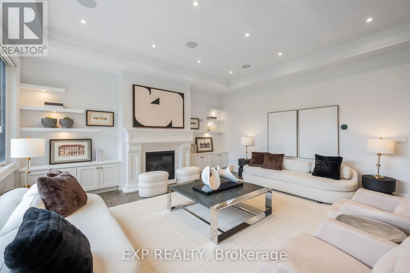 39 HOWARD ROAD