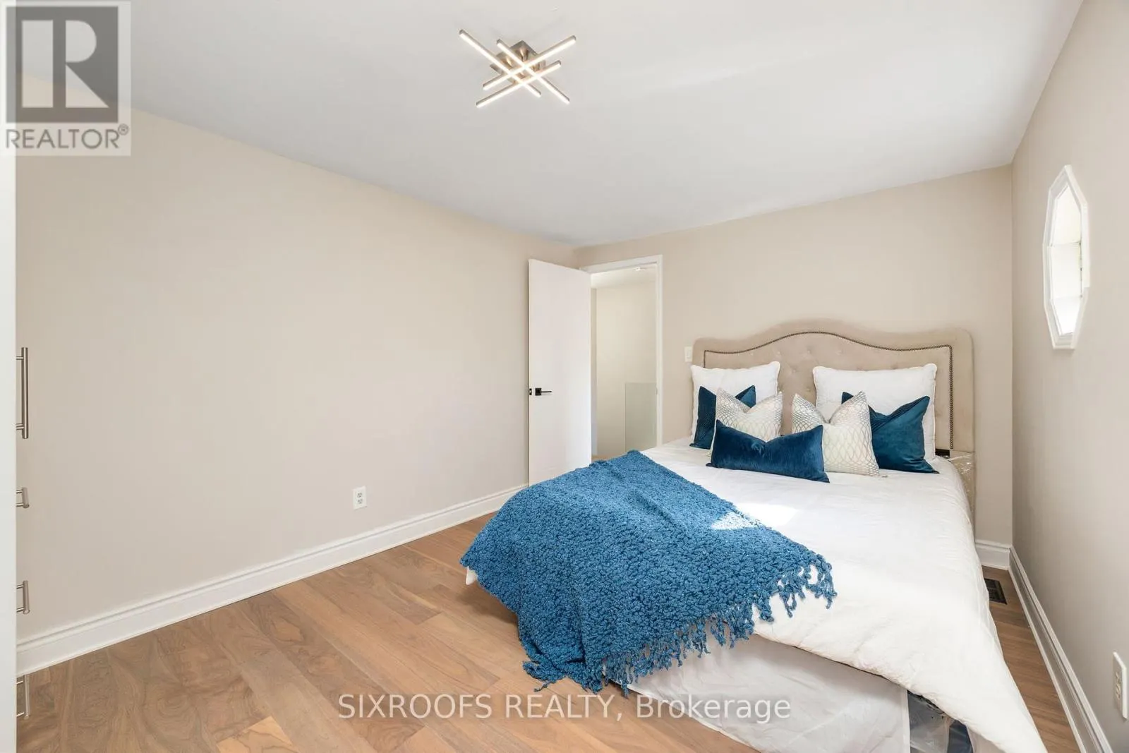143 GLENWAY CIRCLE