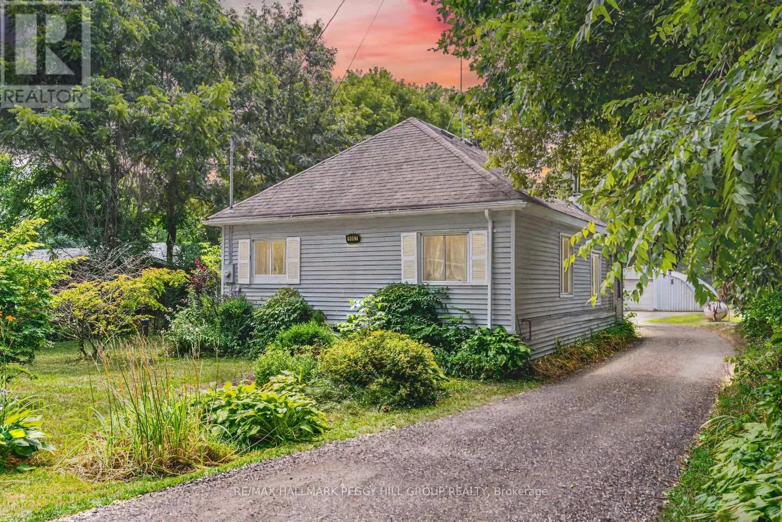 9007 WEBSTER ROAD