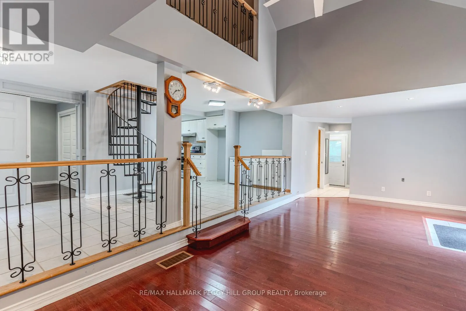 9007 WEBSTER ROAD