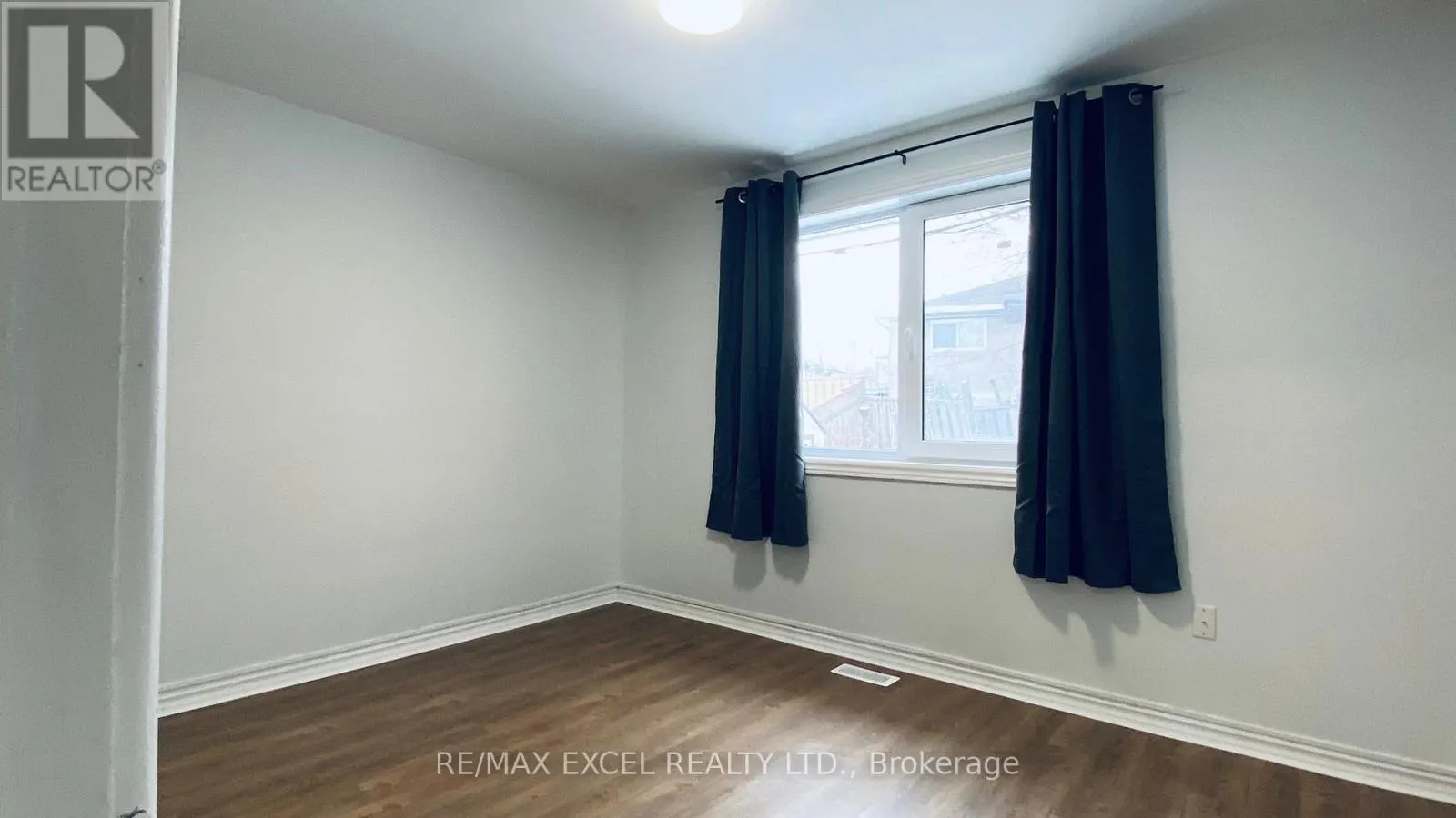 MAIN FLOOR - 88 LONGFORD DRIVE