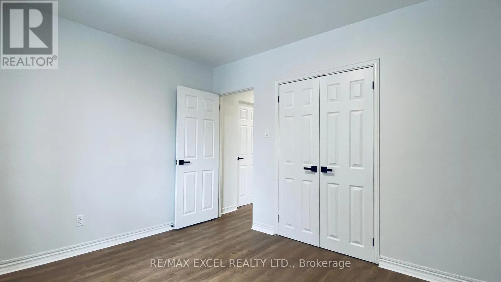 MAIN FLOOR - 88 LONGFORD DRIVE