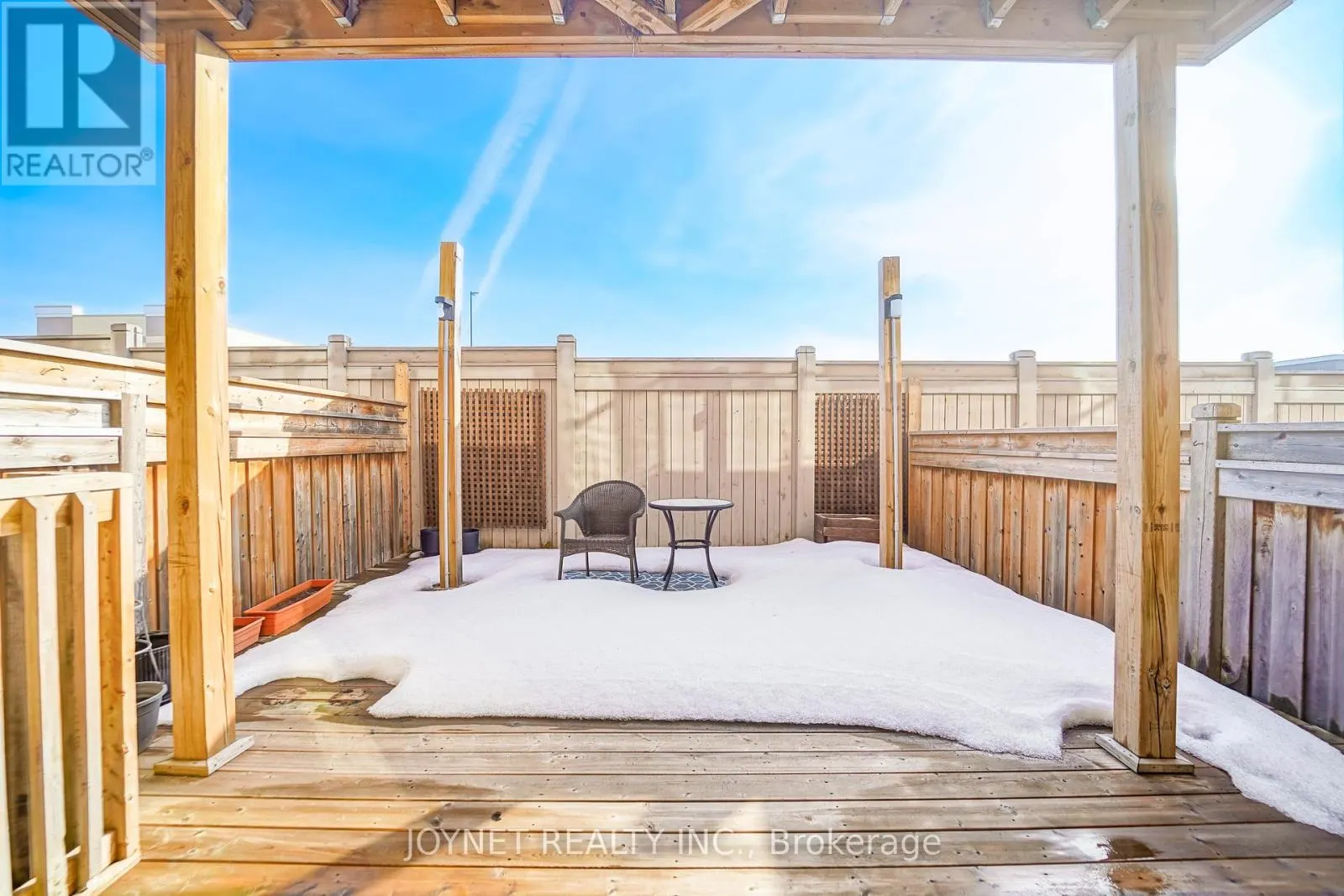 7 GLENNGARRY CRESCENT