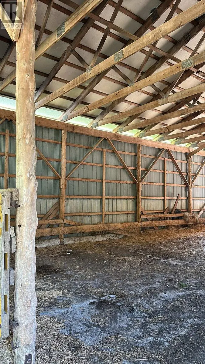 SHED 2 - 7076 5TH SIDE ROAD N