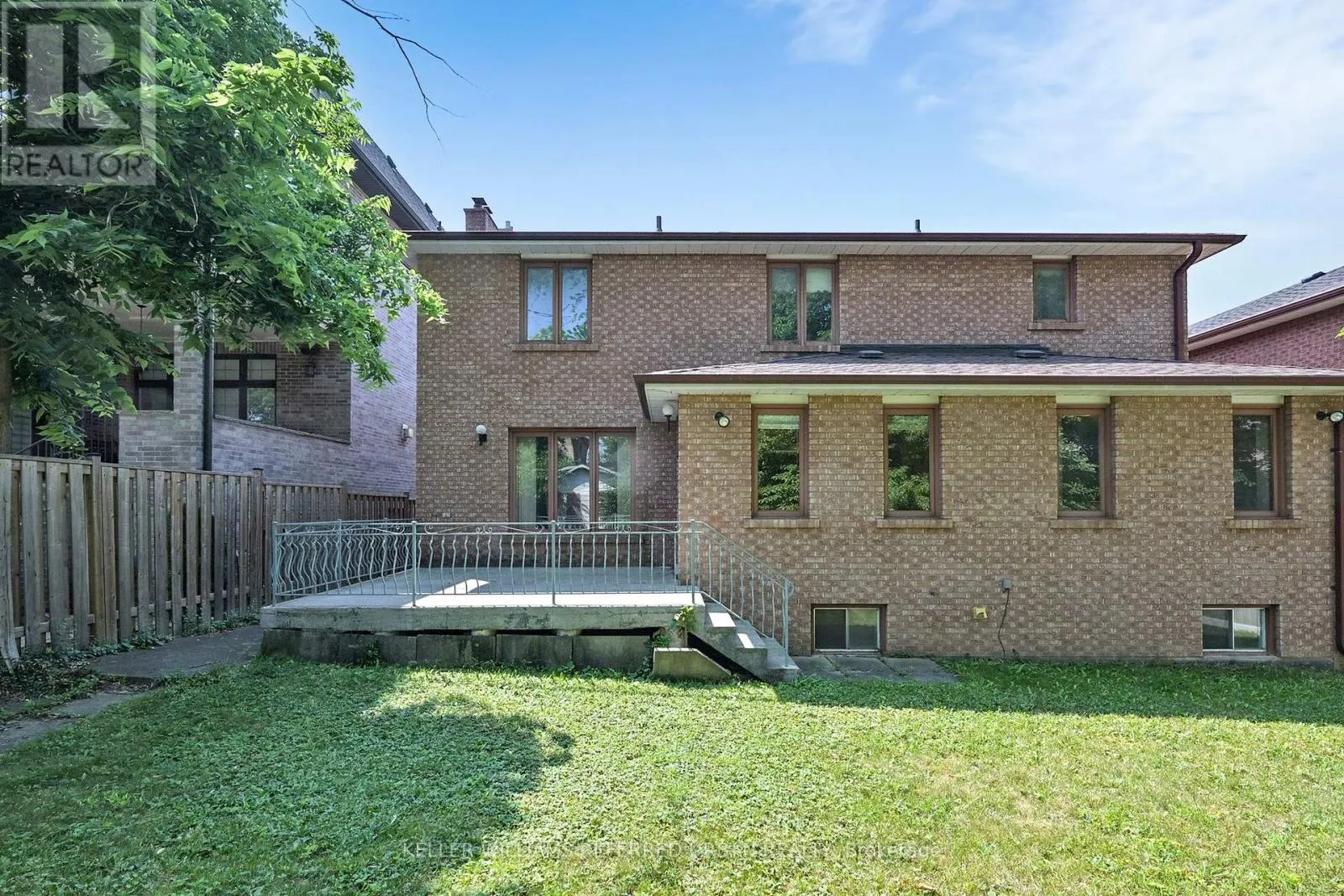 28 WESTWOOD LANE
