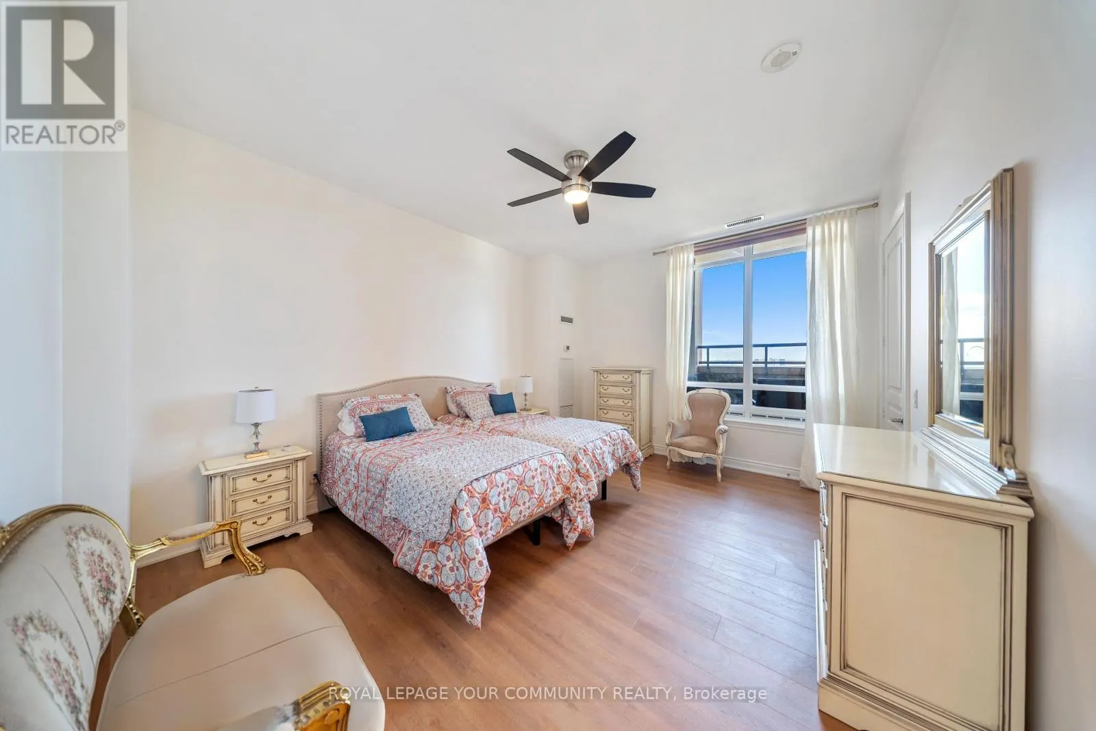 PH01 - 9245 JANE STREET