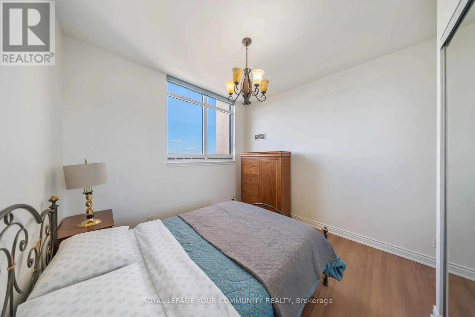 PH01 - 9245 JANE STREET