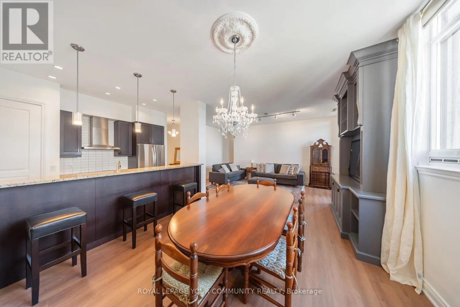 PH01 - 9245 JANE STREET