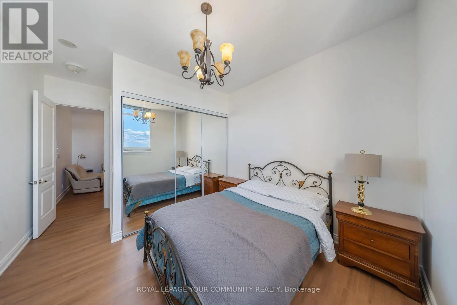 PH01 - 9245 JANE STREET