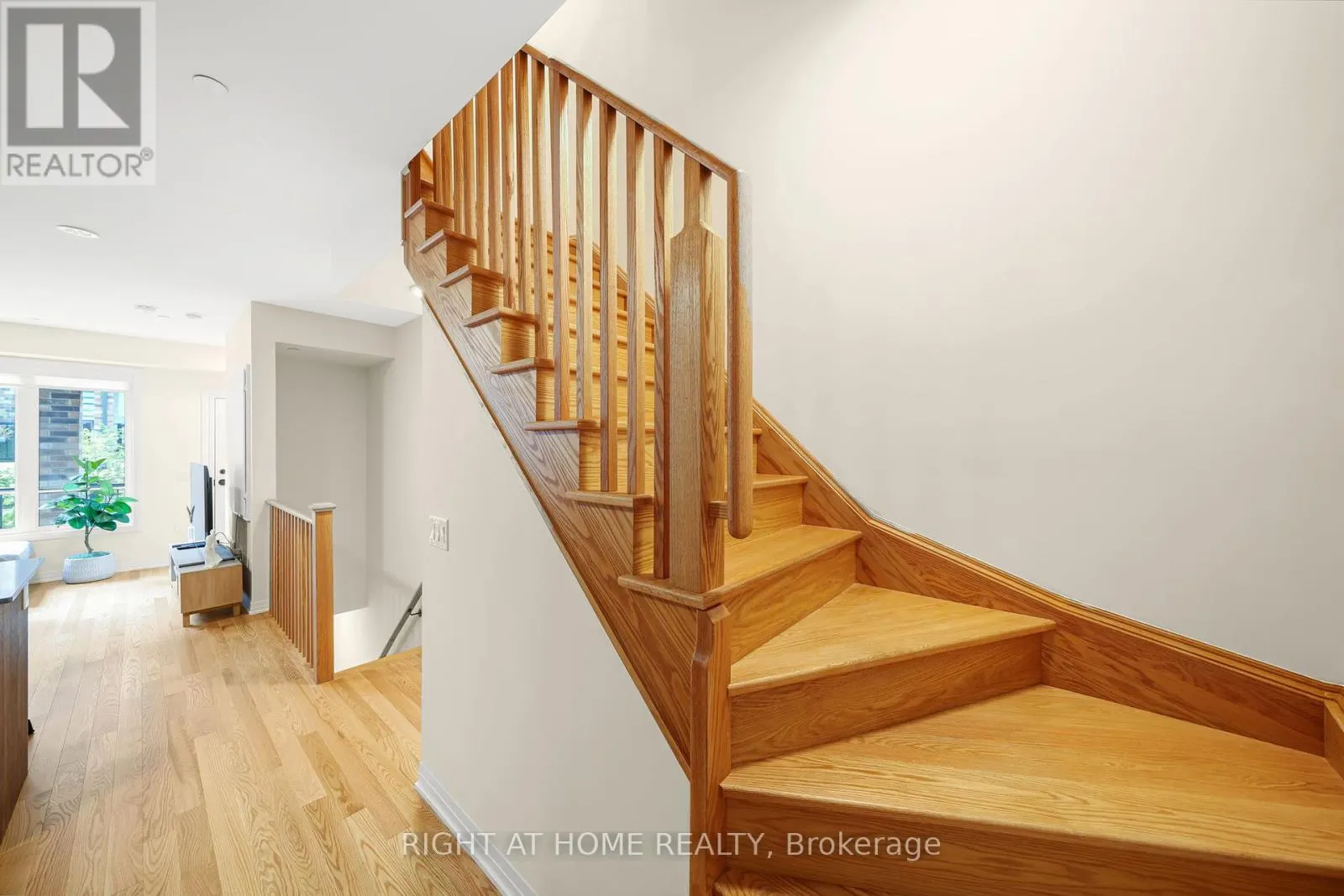 14 - 70 BAYNES WAY