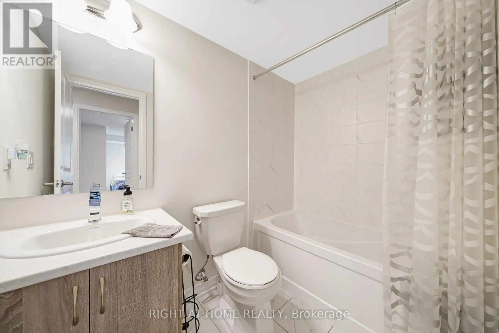14 - 70 BAYNES WAY