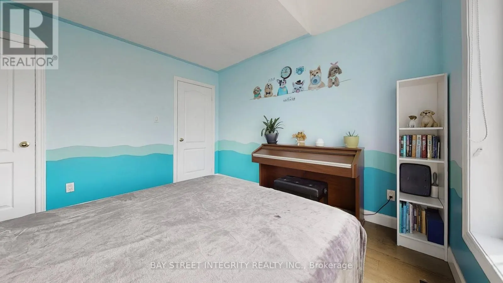 24 IAN DRIVE