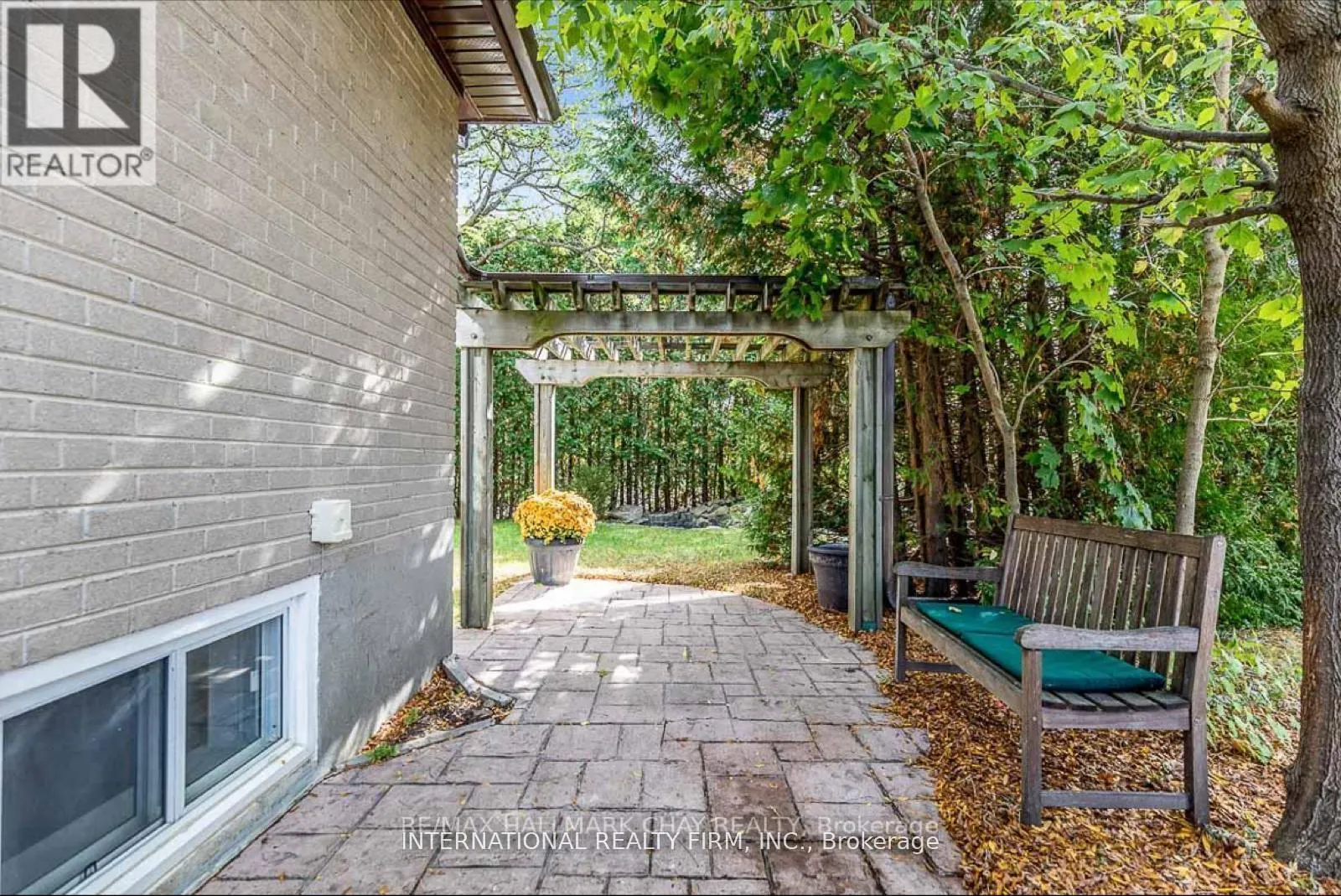 BASEMENT UNIT - 37 FOREHT CRESCENT