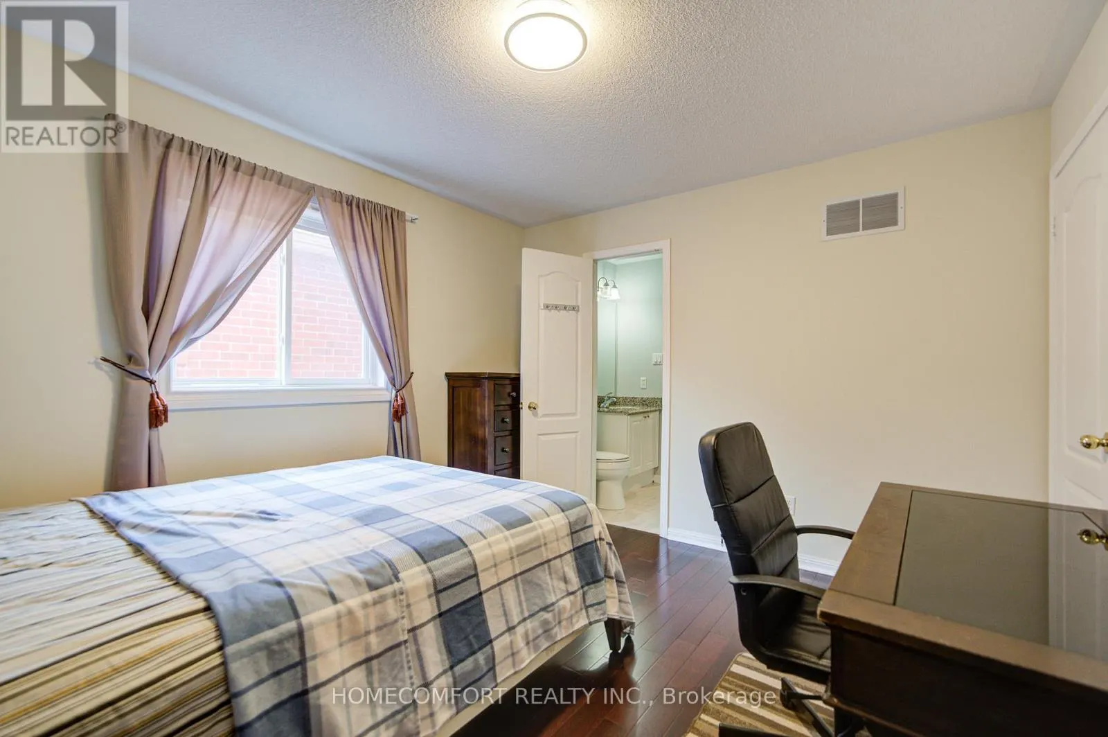 68 REDSTONE ROAD