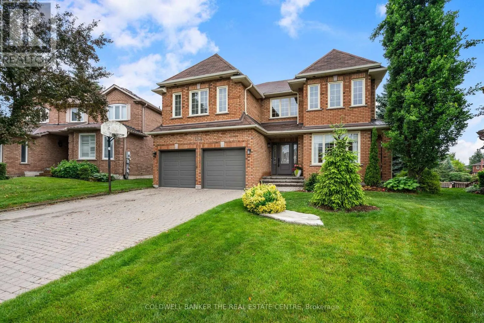384 AMBERLEE COURT