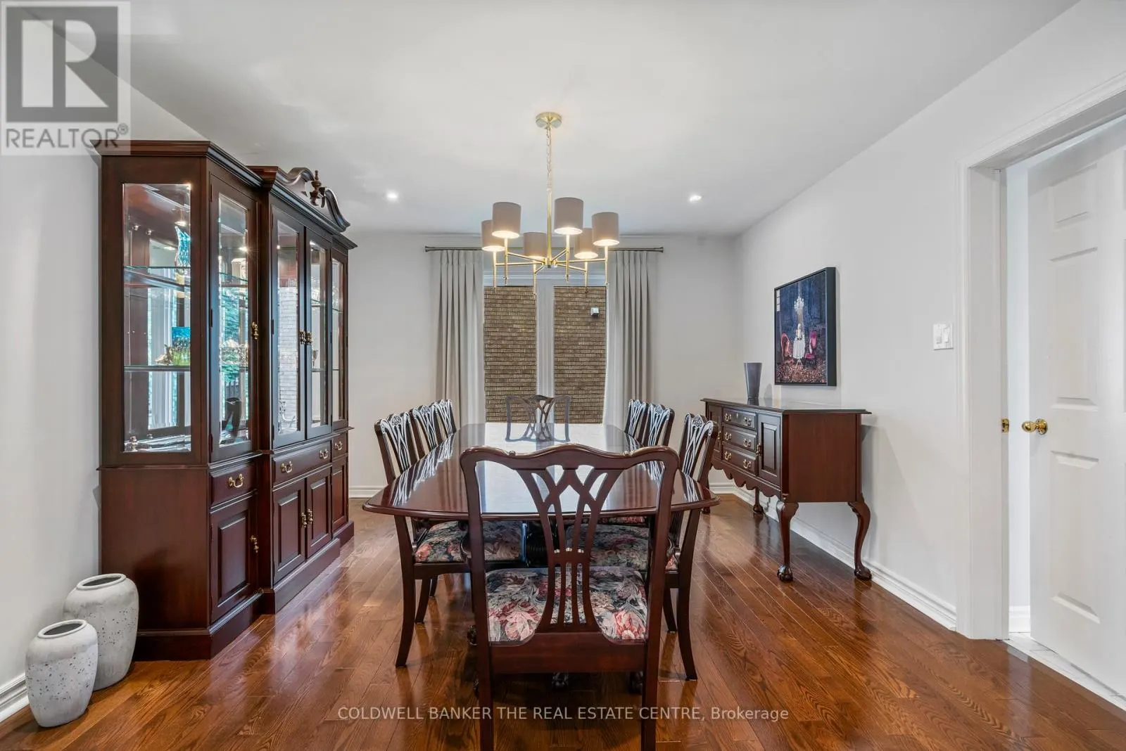 384 AMBERLEE COURT