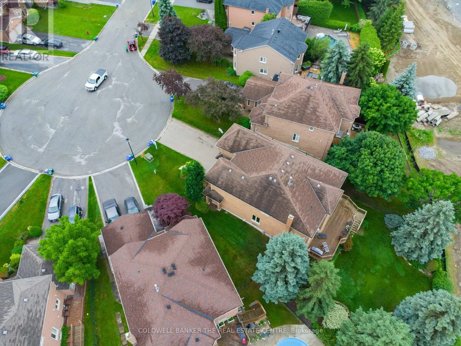 384 AMBERLEE COURT