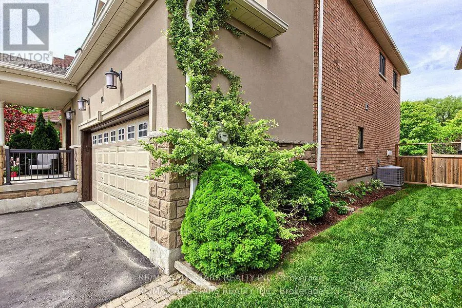 16 JAMES RATCLIFF AVENUE