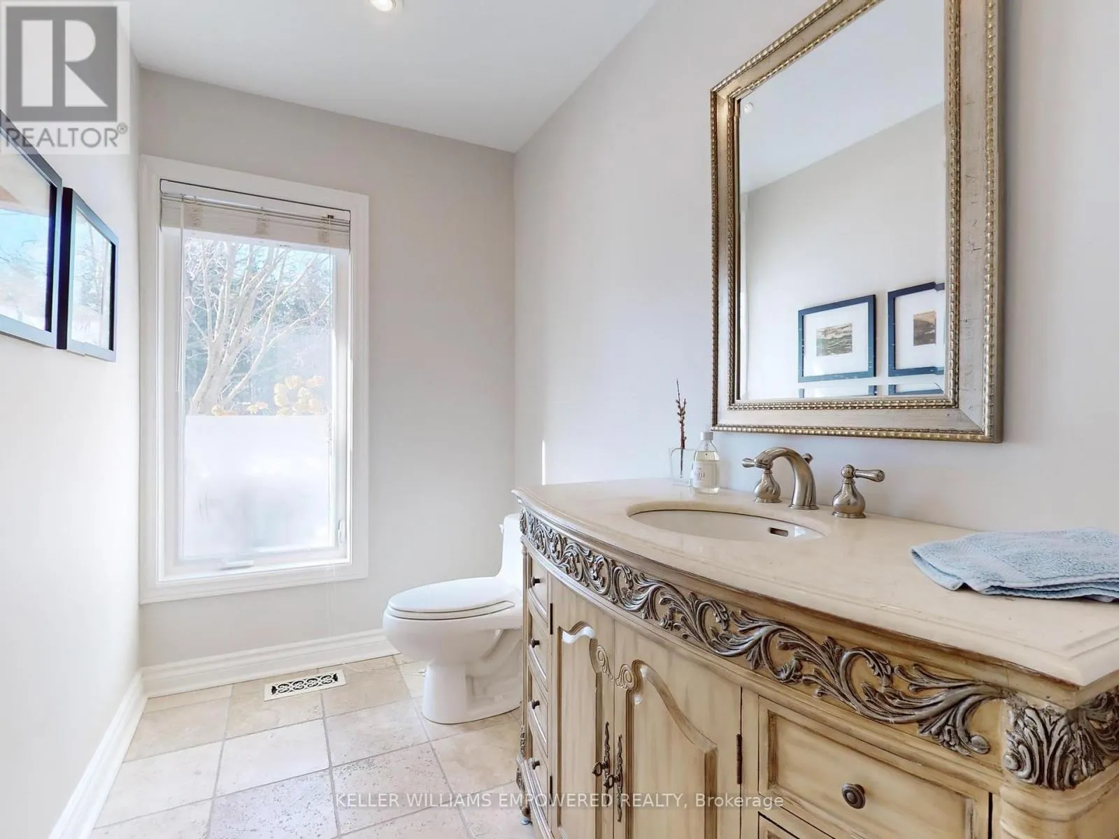 544 WOODLAND ACRES CRESCENT