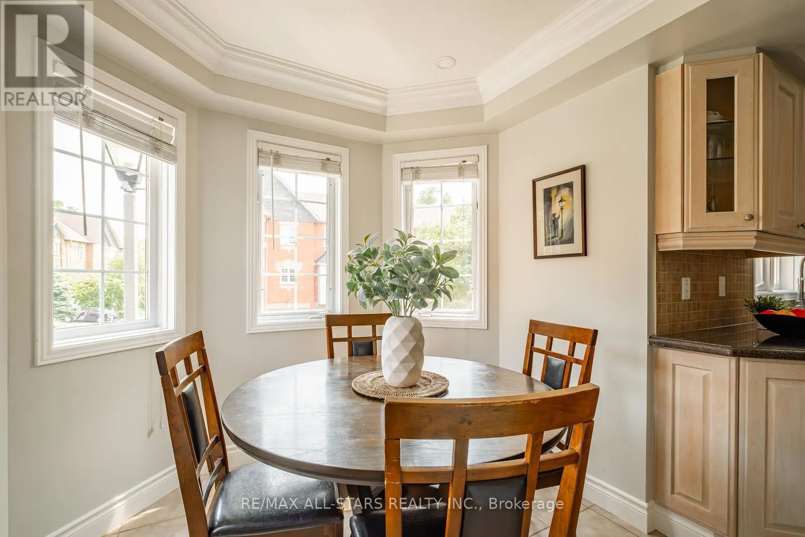 10 - 95 WELDRICK ROAD E
