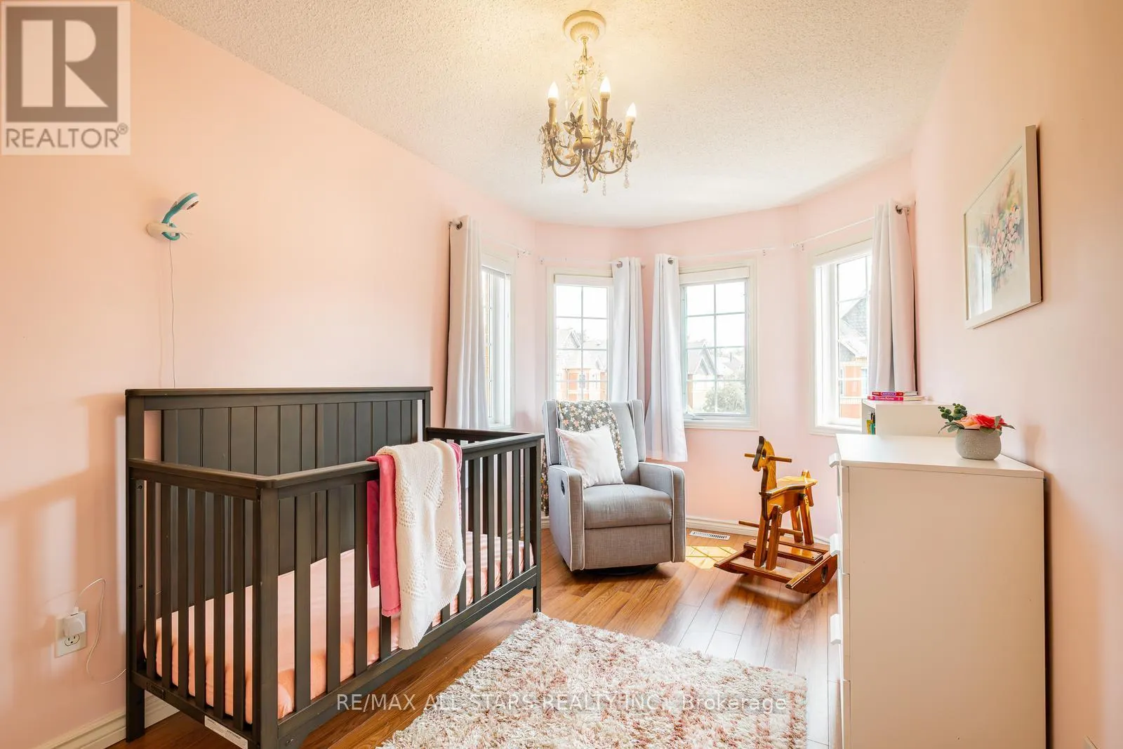 10 - 95 WELDRICK ROAD E