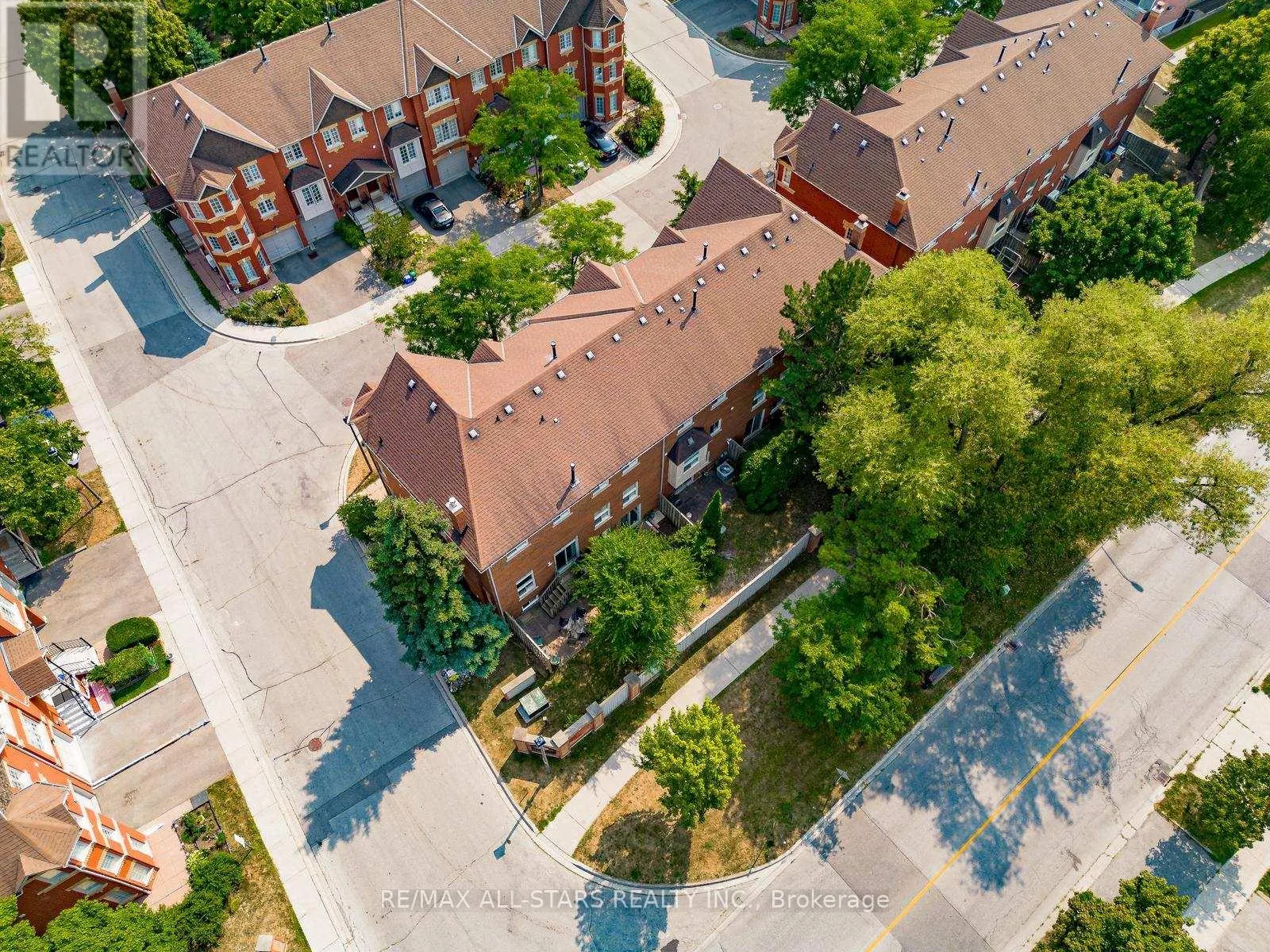 10 - 95 WELDRICK ROAD E