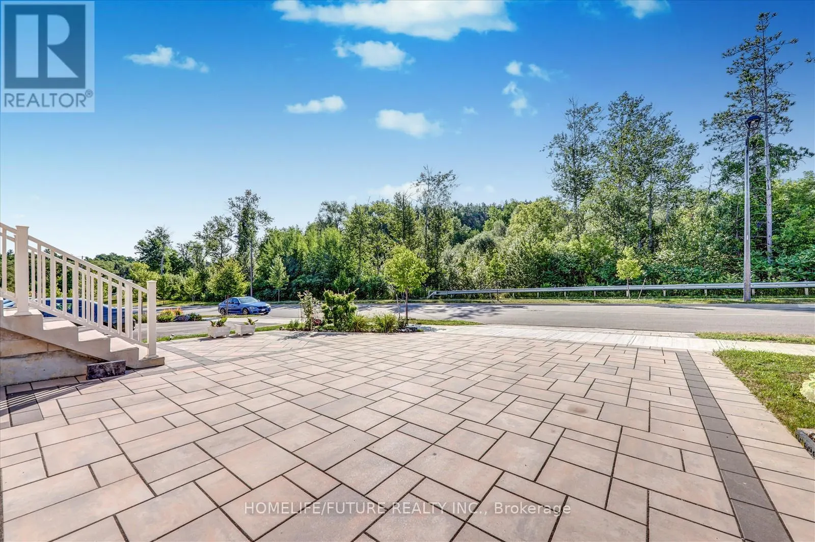 104 HOLLAND VISTA STREET