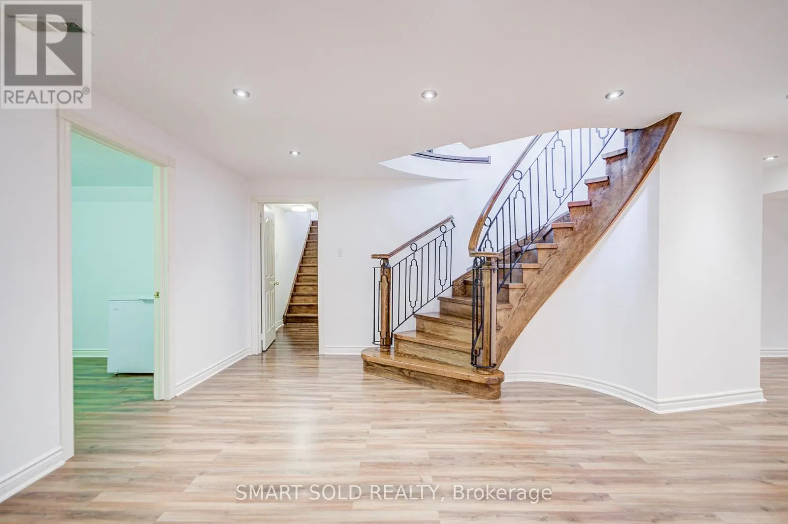37 MONTCLAIR ROAD