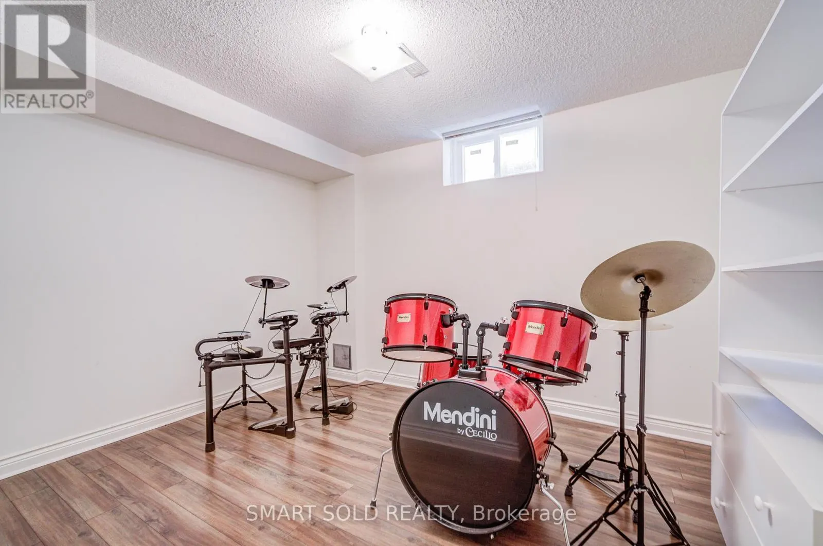 37 MONTCLAIR ROAD