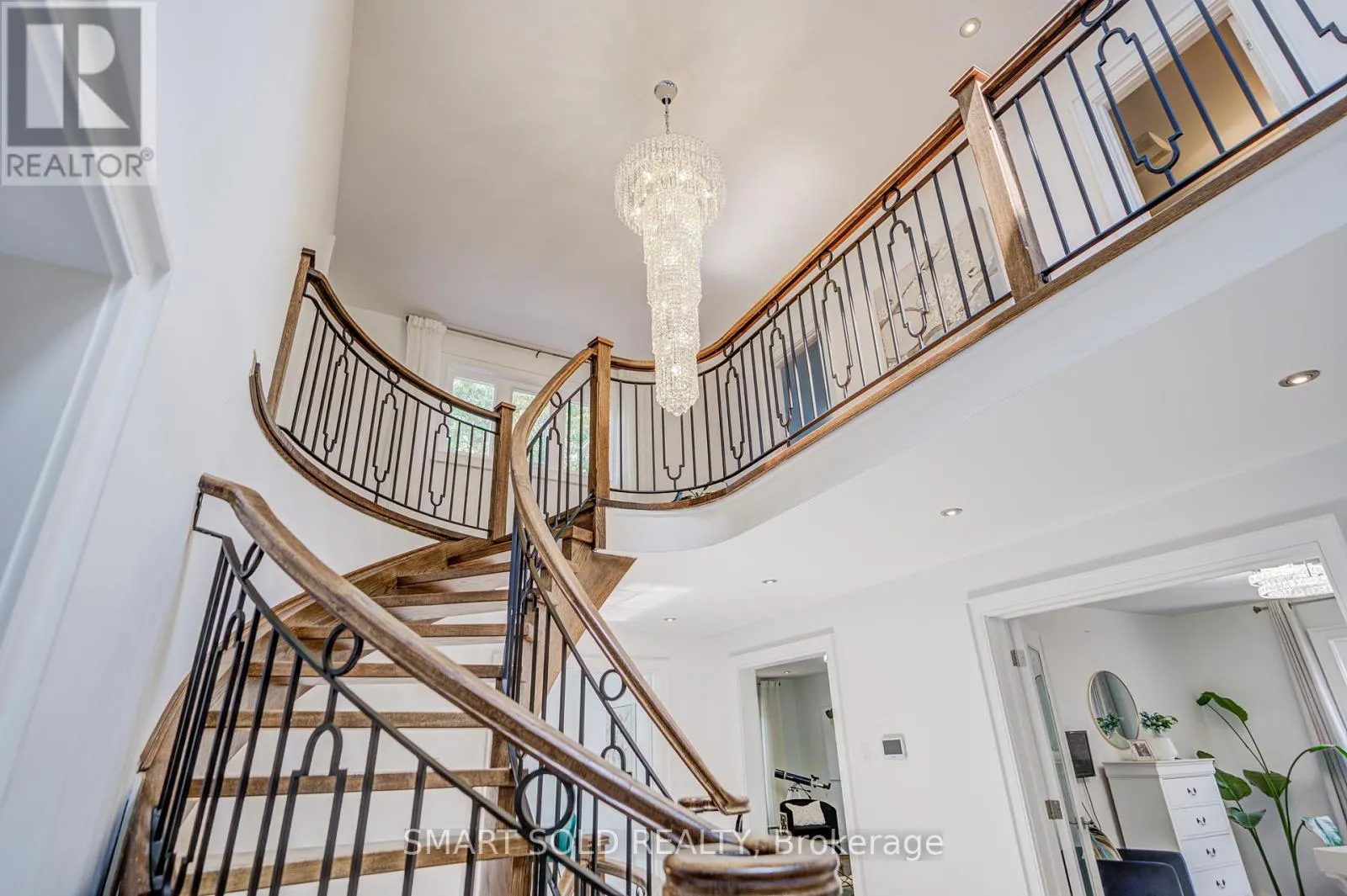 37 MONTCLAIR ROAD