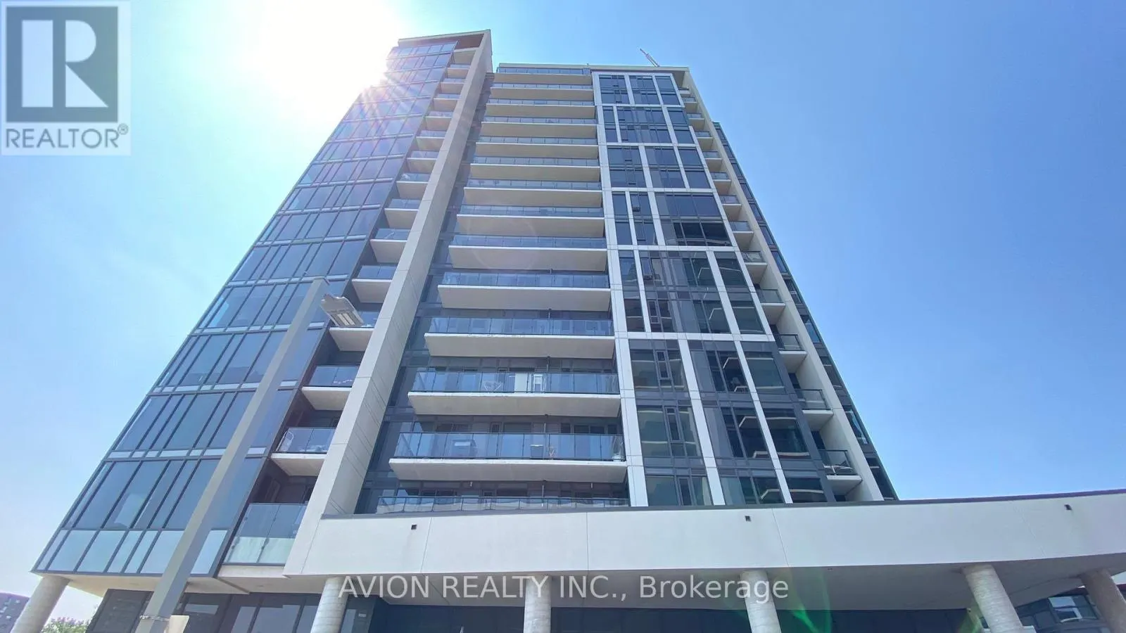 315 - 9618 YONGE STREET