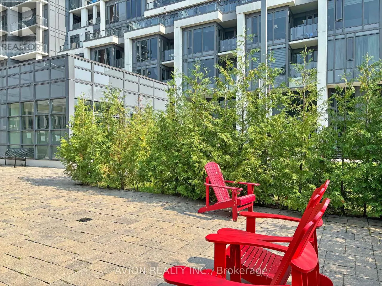 315 - 9618 YONGE STREET