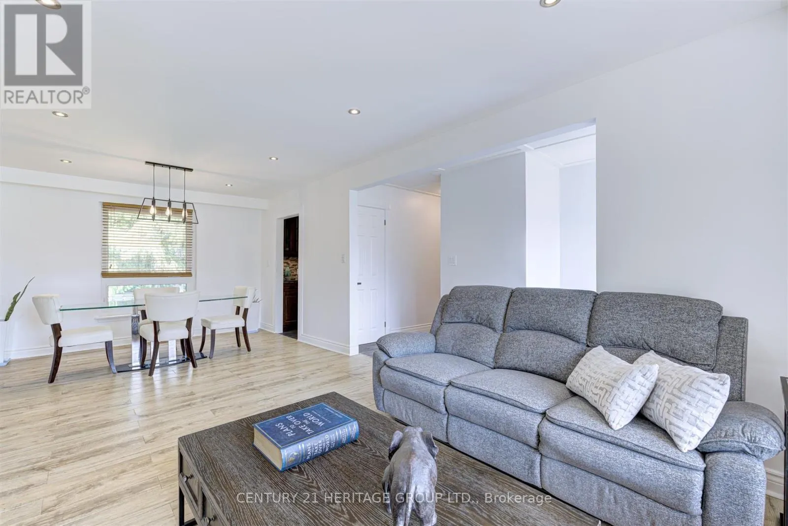 10 BACHLY CRESCENT
