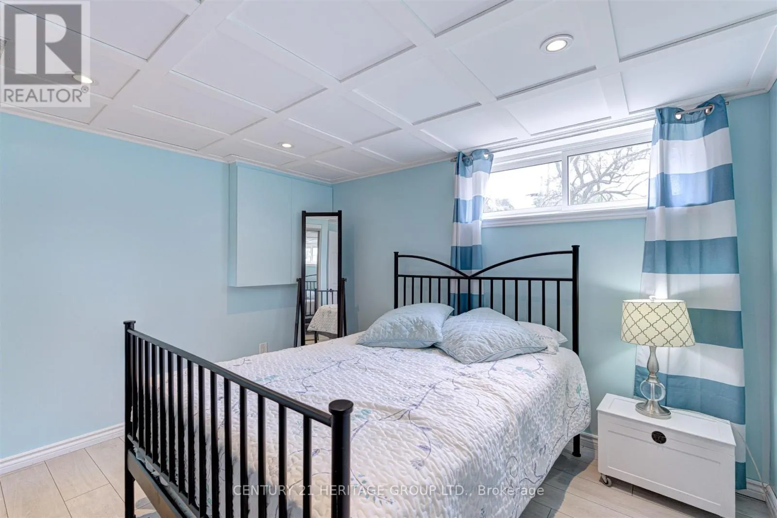 10 BACHLY CRESCENT
