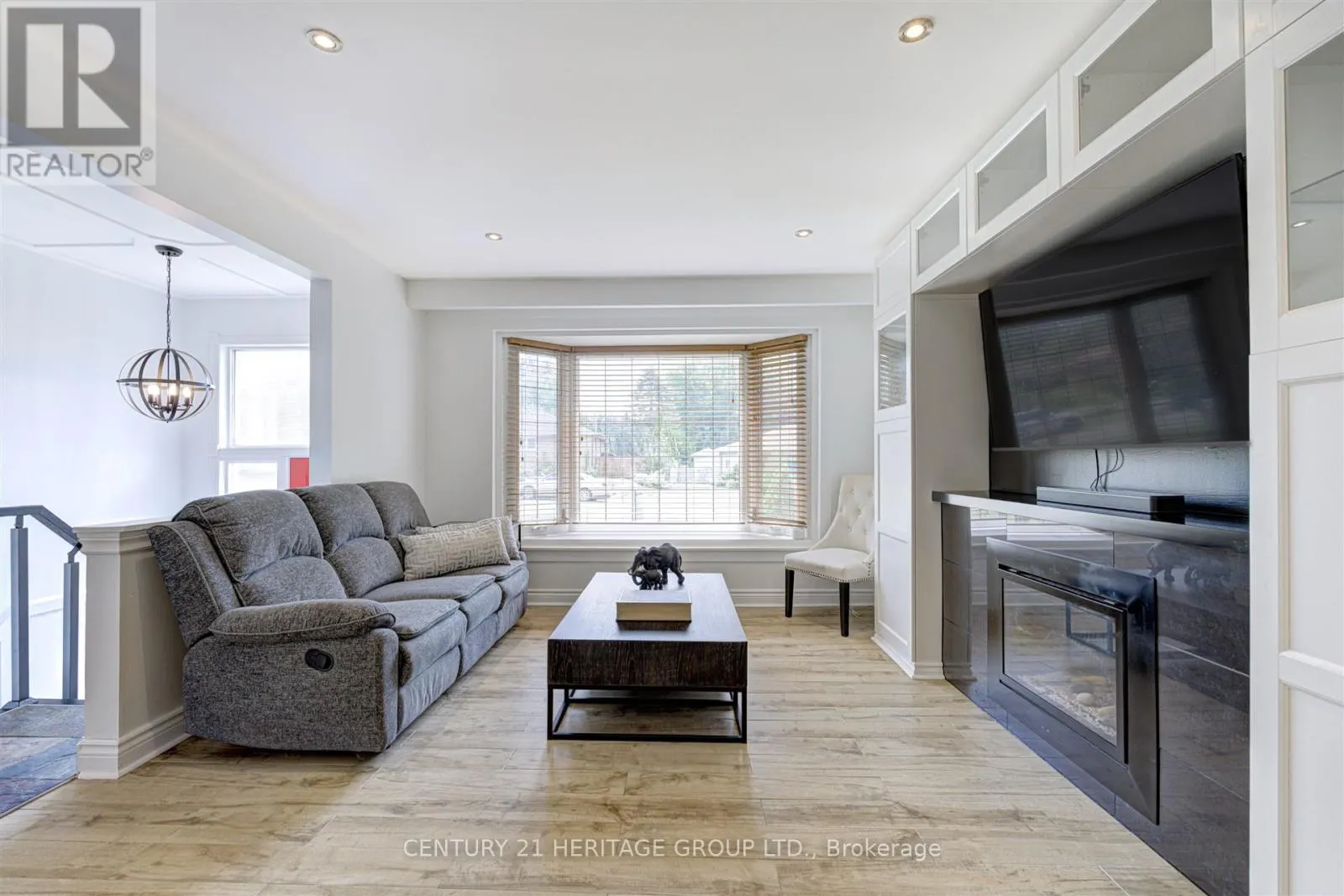 10 BACHLY CRESCENT