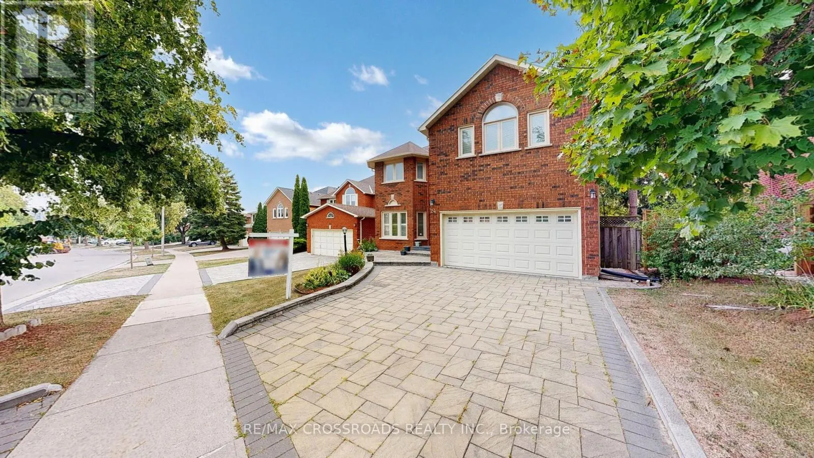 24 EDINBURGH DRIVE